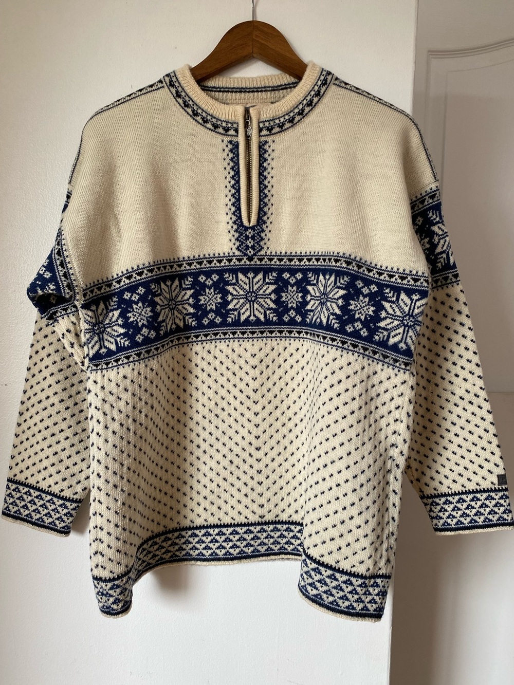 Vintage Dale of Norway Cream and Navy Nordic Zip Crewneck Sweater
